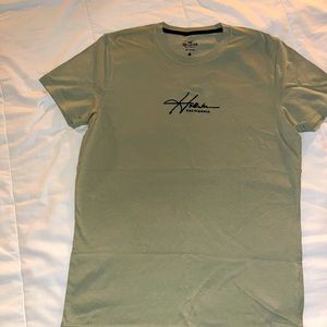 Hollister men’s small tee shirt